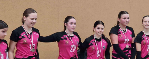 Brązowy medal naszych siatkarek w otwartym turnieju Piłki Siatkowej w Pakosławiu