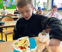 Zdrowe śniadanie w klasie 2d