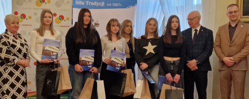 I, II i III miejsce dla uczniów z VIIa - „Myśleć historią – działać lokalnie. Rawicz wielokulturowy”