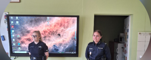 Spotkanie z policjantkami w klasie 2e!